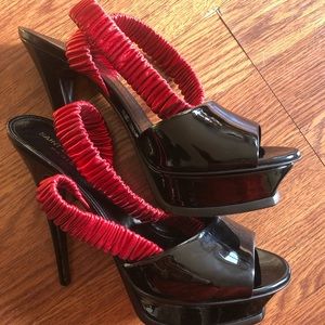 Y.s.l. Saint Laurent patent leather high heels